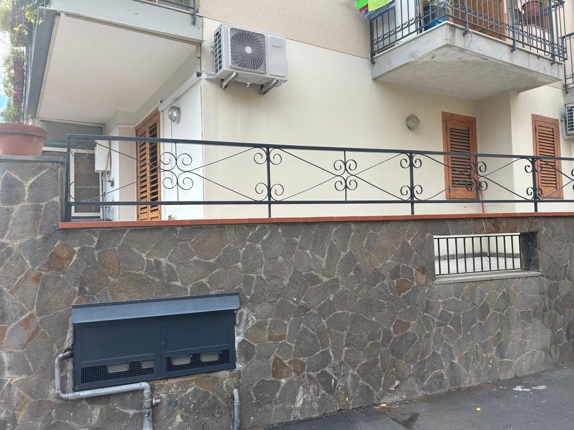 Appartamento Relax - Mare Cannizzaro - Aci Castello Catania Luaran gambar